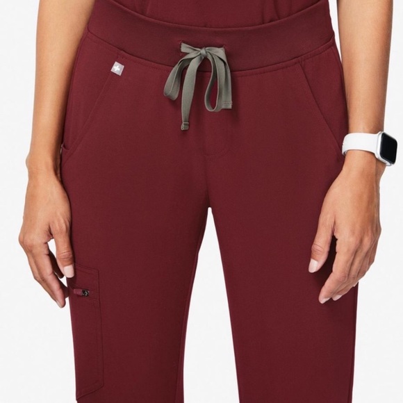 FIGS Zamora Jogger Burgundy Limited Edition - Picture 2 of 3
